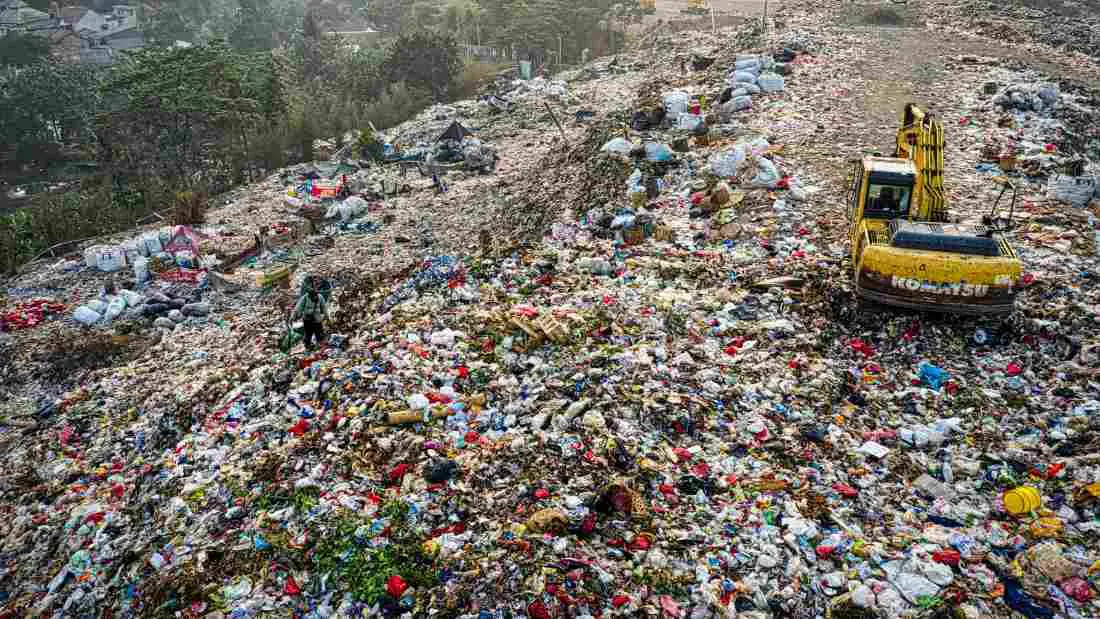 rubbish mountain