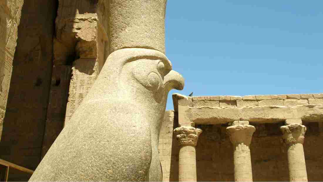 ancient egyptian temples of Horus